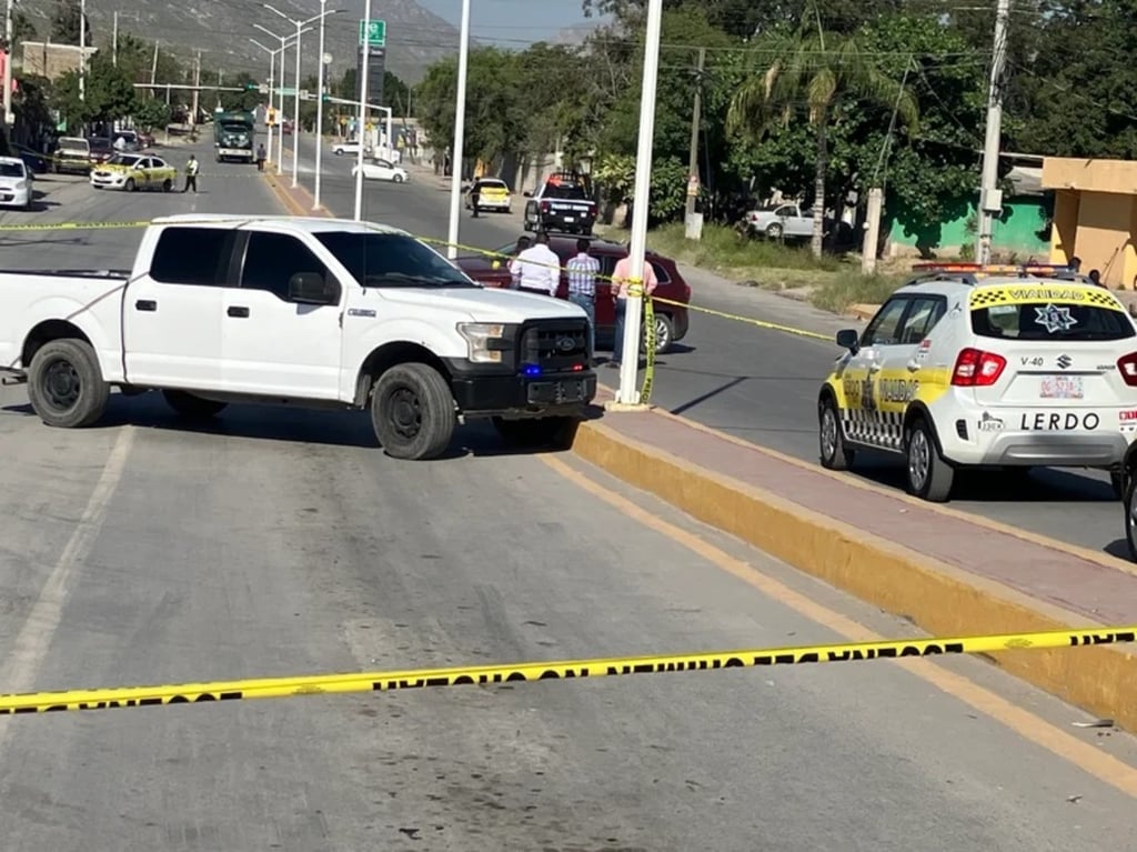 Situación. Asesinaron a un hombre mientras conducía camioneta en Lerdo. La víctima conducía una camioneta Jeep, Cherokee, modelo 2016.