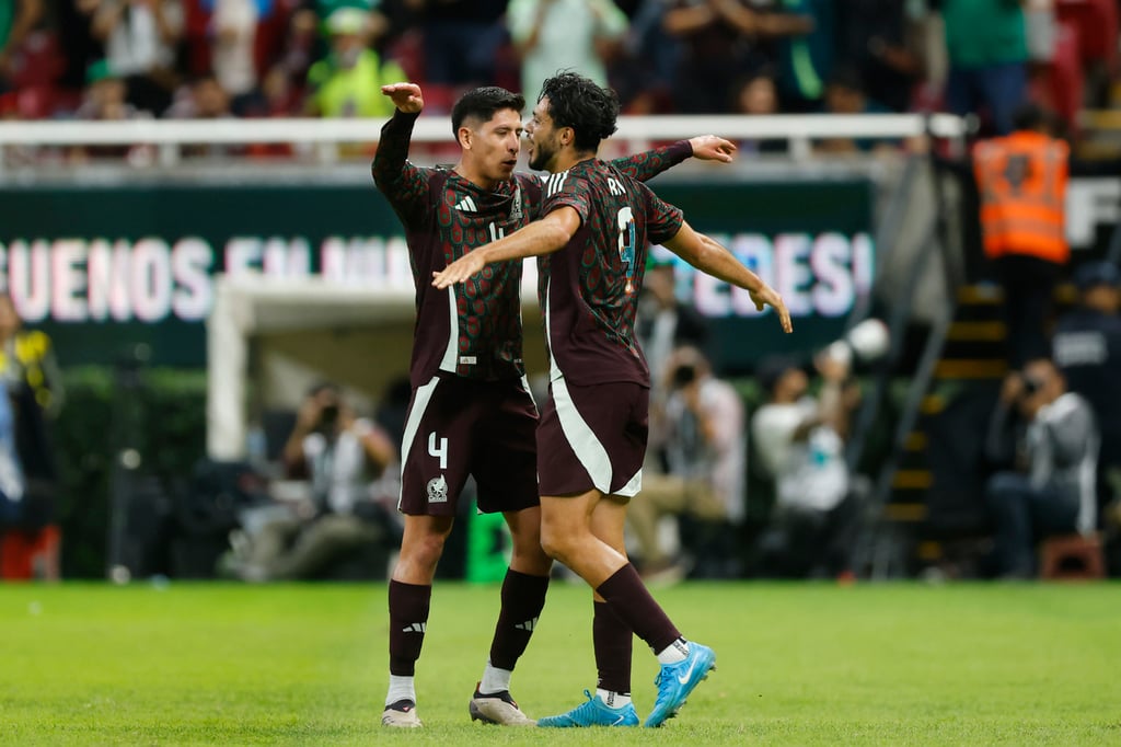 Anotadores. Jiménez, del Fulham de la Liga Premier, y César Huerta reflejaron en el marcador el dominio de los mexicanos del seleccionador Javier Aguirre, dominantes desde el primer minuto.