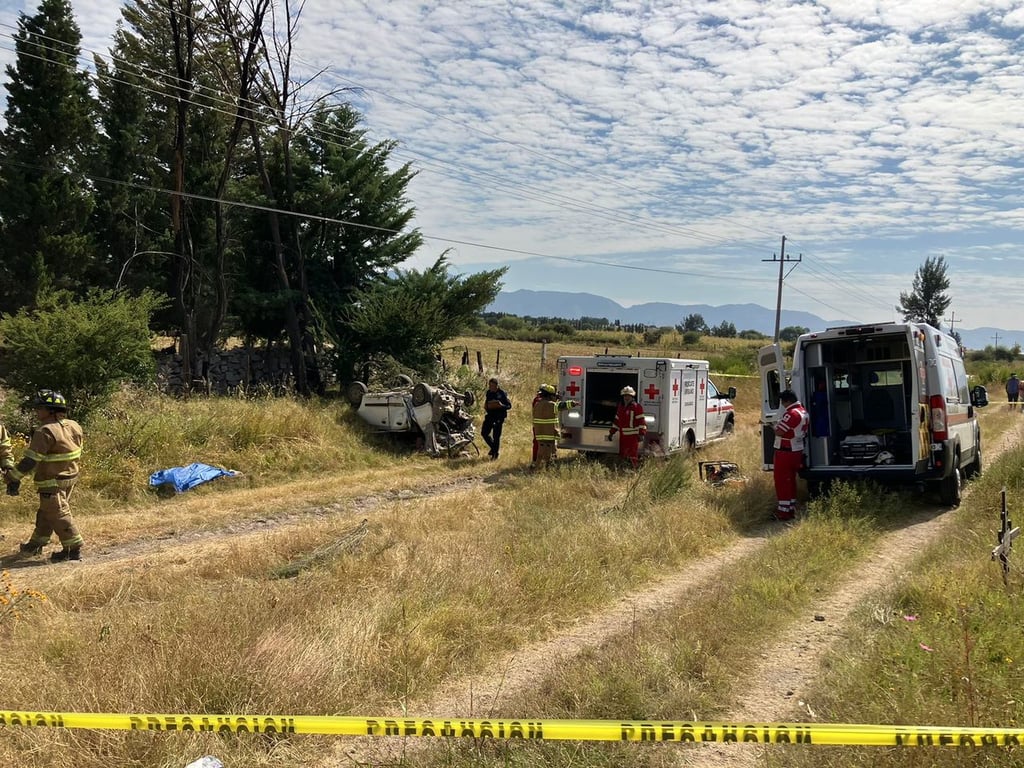 Accidente. Cuatro personas perdieron la vida y tres más resultaron lesionadas en un hecho carretero registrado la mañana de este miércoles por la rúa a Mezquital.