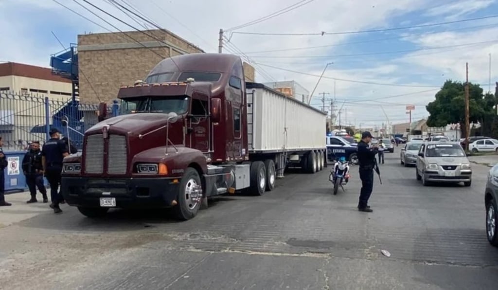 Caso.  Localizaron a un hombre sin vida a bordo de un tráiler en Gómez Palacio.