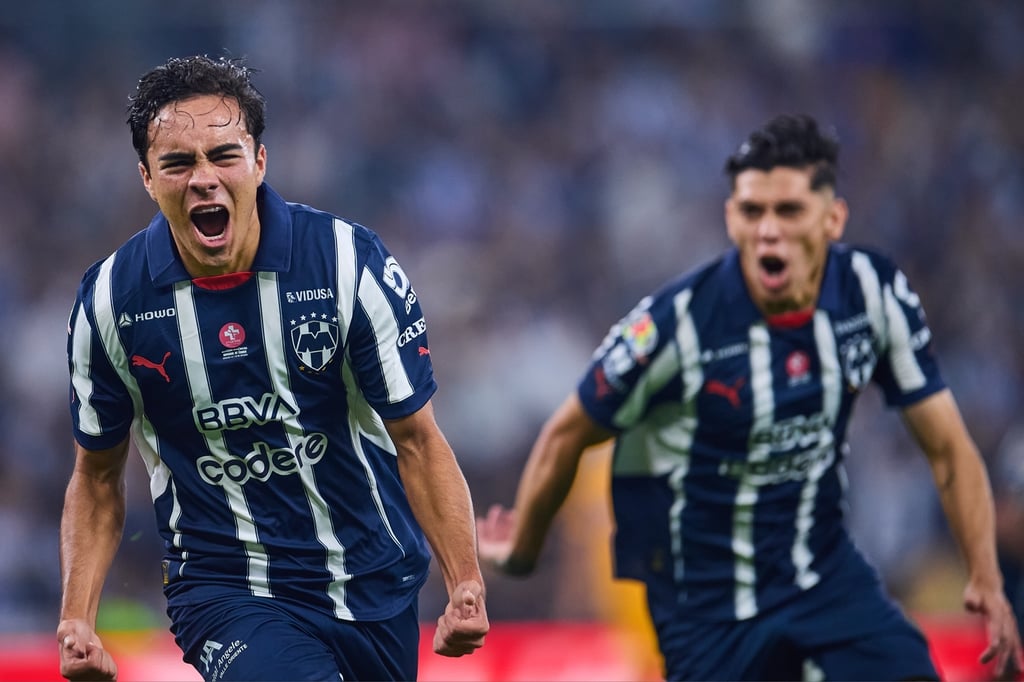 Noche Mágica. Con tantos de Canales, Ocampos y un doblete de Fimbres Ochoa, Monterrey cimentó la goleada con la cual se llevó el clásico regio número 139; por Tigres anotaron Gignac y Pizarro.