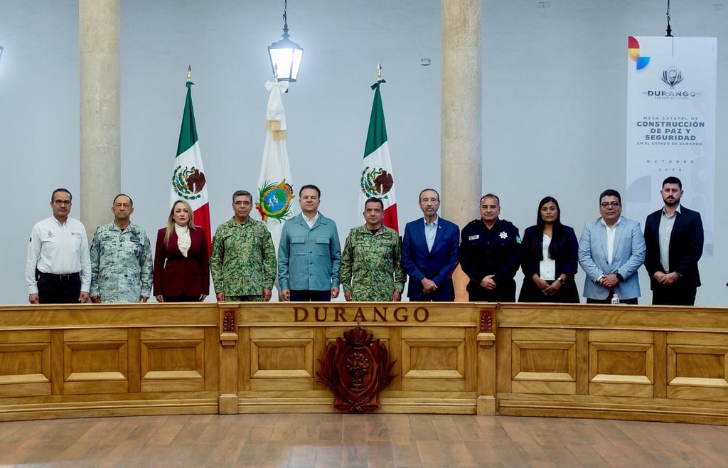 Coordinación. El gobernador de Durango, Esteban Villegas, se reunió con el Comandante de la III Región Militar.