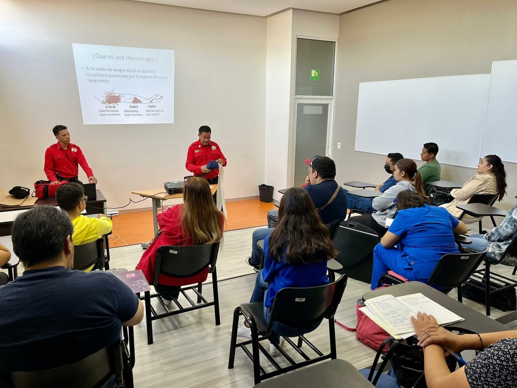 Amplían temas en Escuela de Manejo en Durango 