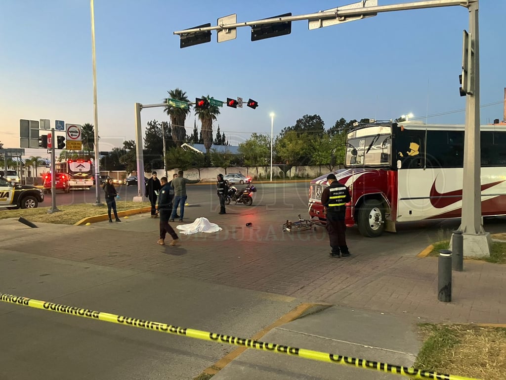 Ciclista muere tras ser arrollado por un camión del transporte público en el Santuario