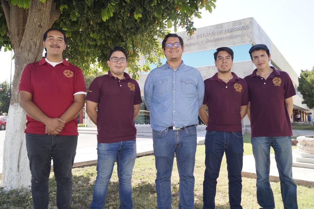 Armando Sáenz Esqueda preparó a los alumnos Arath Imanol Martínez, Leonardo Lozano Isais, José Juan Triana, Alonso Hernández Ponce y Francisco Emanuel González Flores.