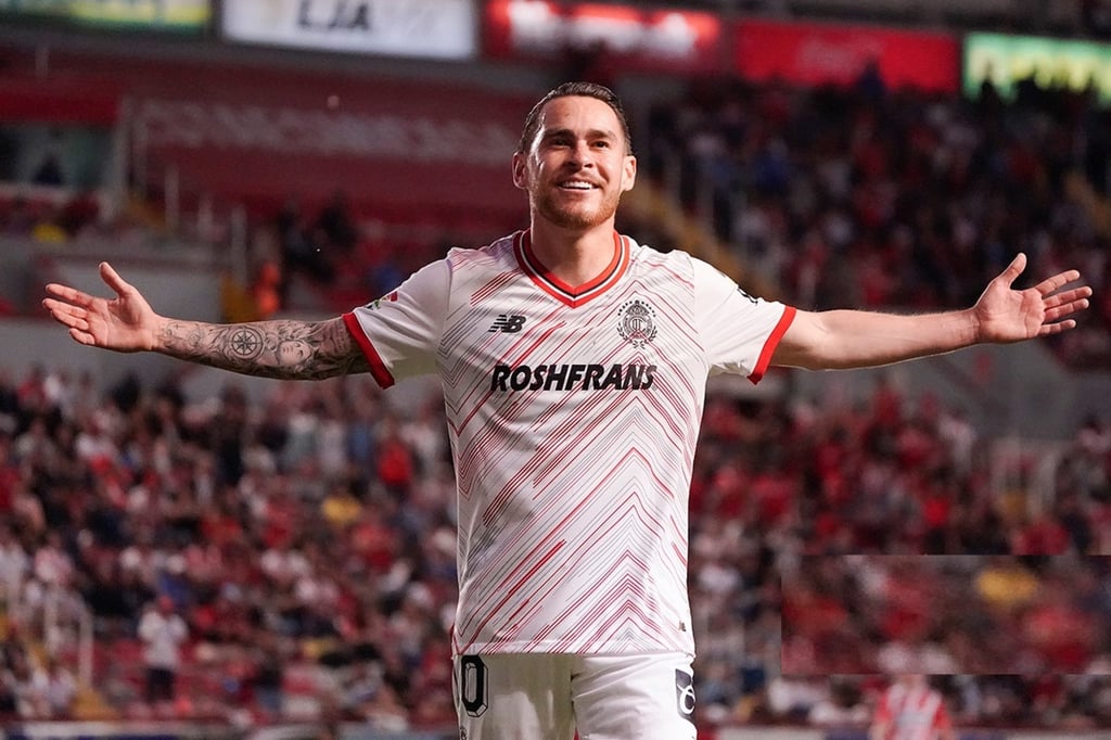 Triplete. Con triplete del 'Canelo' Angulo, el Toluca se afianza como segundo en la tabla general luego de imponerse de visitante 1-3 al Necaxa.