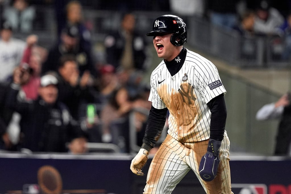 Regreso. Los Yankees de Nueva York impidieron la barrida en la Serie Mundial, al vencer 11-4 a los Dodgers de Los Ángeles.