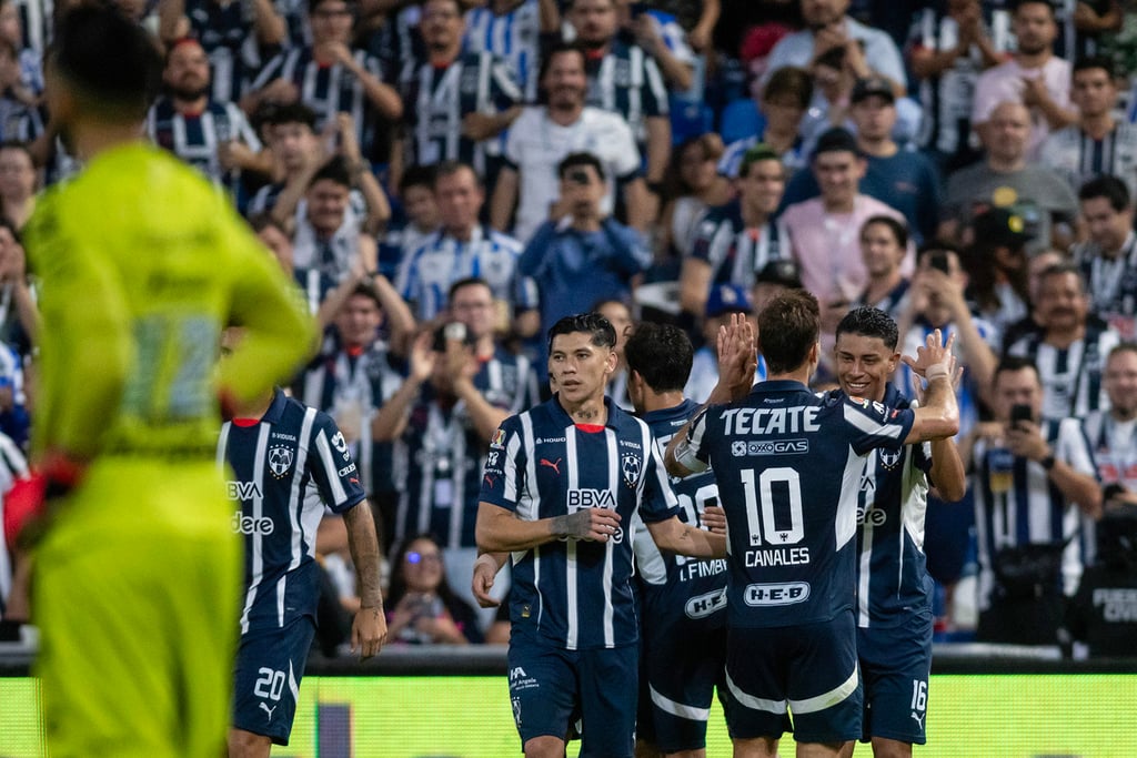 Goliza. El Monterrey se ensañó con el Atlas en la jornada 15 de la Liga MX.