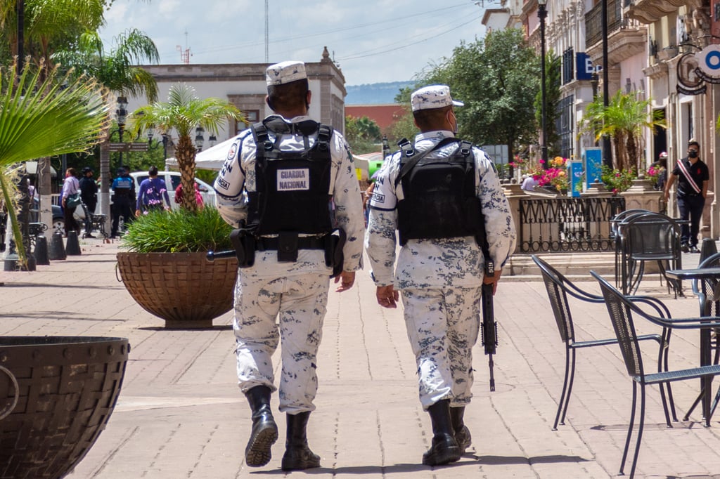 Perspectiva. La reforma impacta a maestros de nivel básico de tiempo completo, policías, guardias nacionales, integrantes de la Fuerza Armada permanente, así como personal de salud.