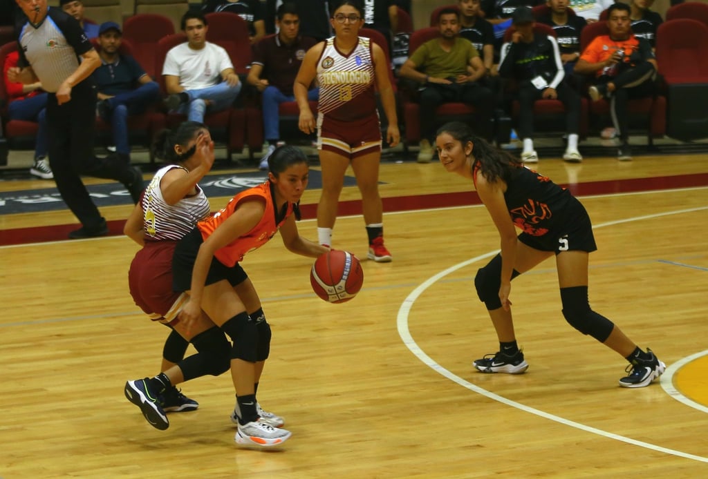 Clínica. Esta tarde los destacados basquetbolistas Omar Quintero e Irwin Ávalos iniciarán clínica para los jóvenes duranguenses.