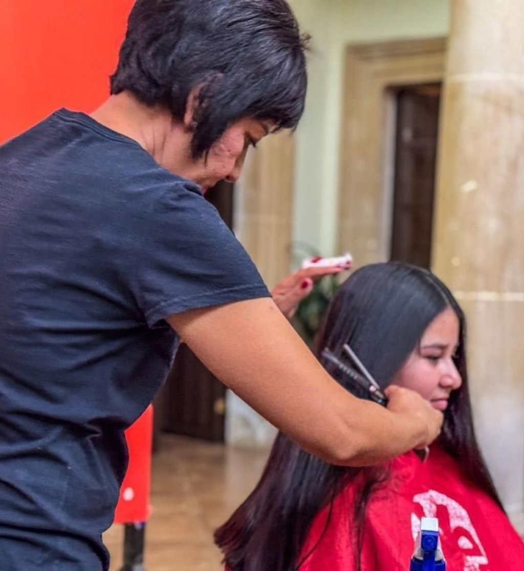 Jornada. Niñas y jovencitas participaron en la jornada de donación de cabello.