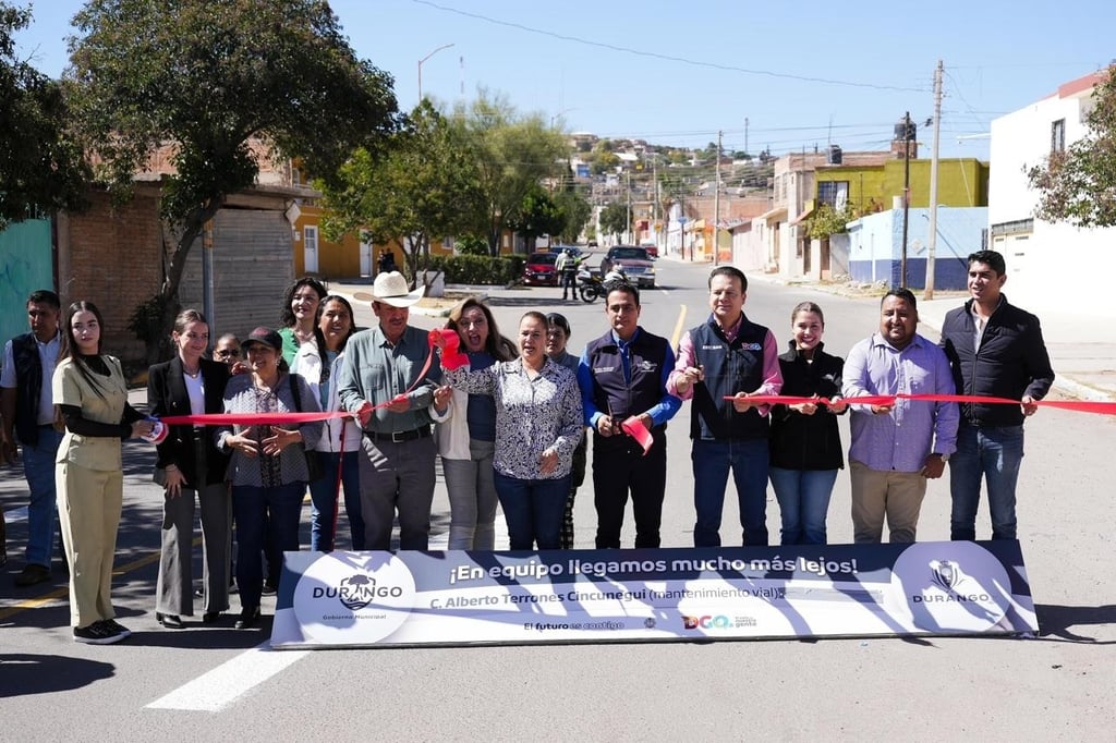 Programa. Toño Ochoa destacó la importancia de dar continuidad a las obras de pavimentación.