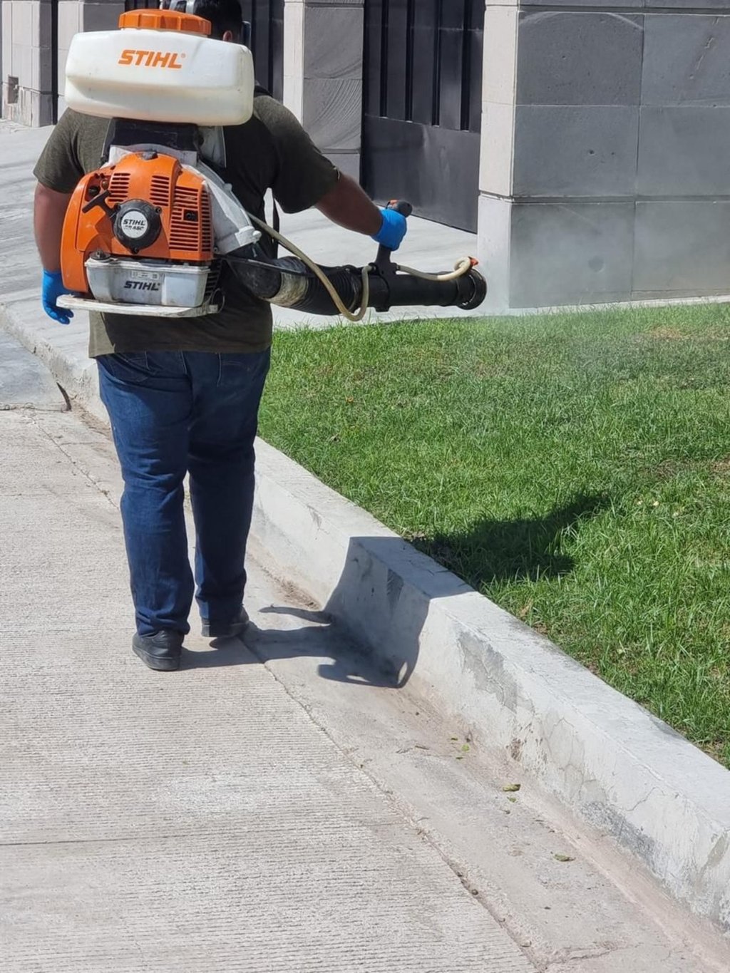 Acciones. Las labores de fumigación y nebulización se intensificarán en los próximos días enGómez Palacio.  