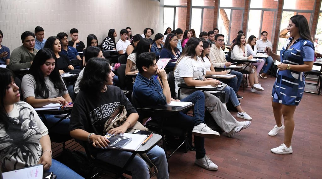 La UJED ha brindado apoyo a los jóvenes aprendices para adquirir habilidades y conocimientos.