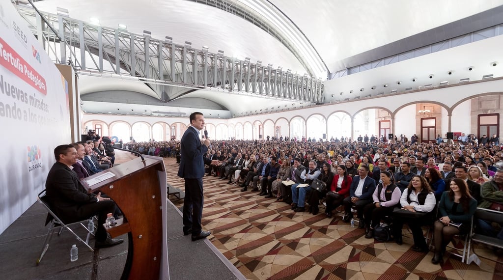 Arranque. Se puso en marcha un magno curso para docentes duranguenses organizado por la Secretaría de Educación del Estado de Durango.