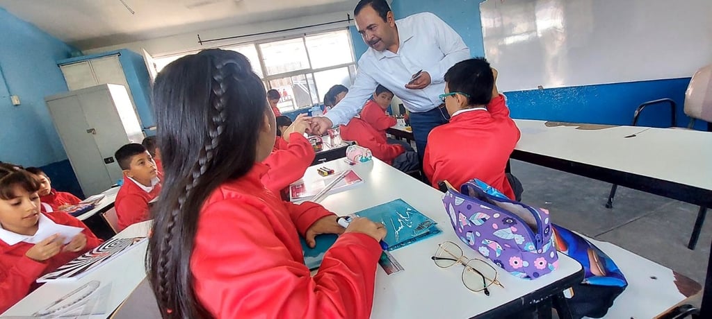 Situación. Los docentes piden ser escuchados en la elaboración de programas educativos, para mejorar la enseñanza.