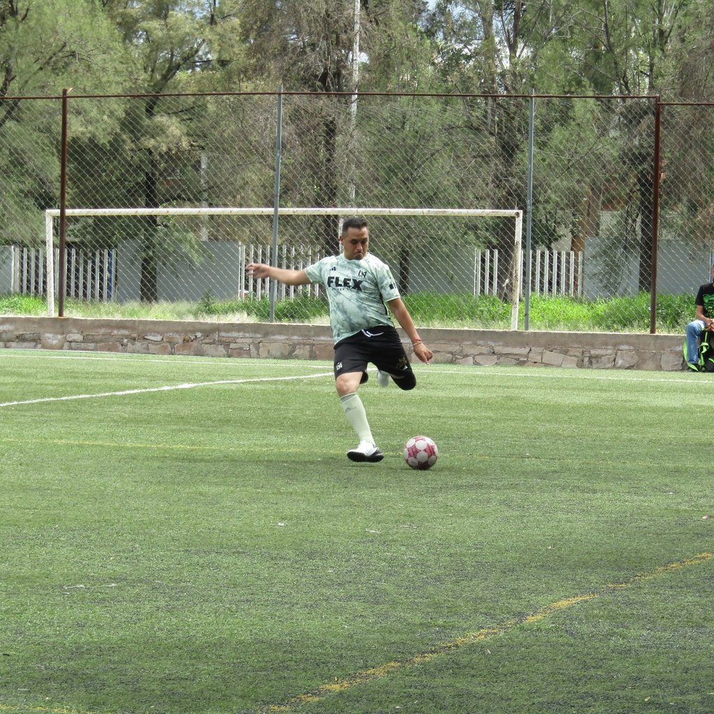 Invicto. El equipo de Lobazos Romero Ciprés sigue sin mancha en el actual torneo de la Liga de Veteranos.