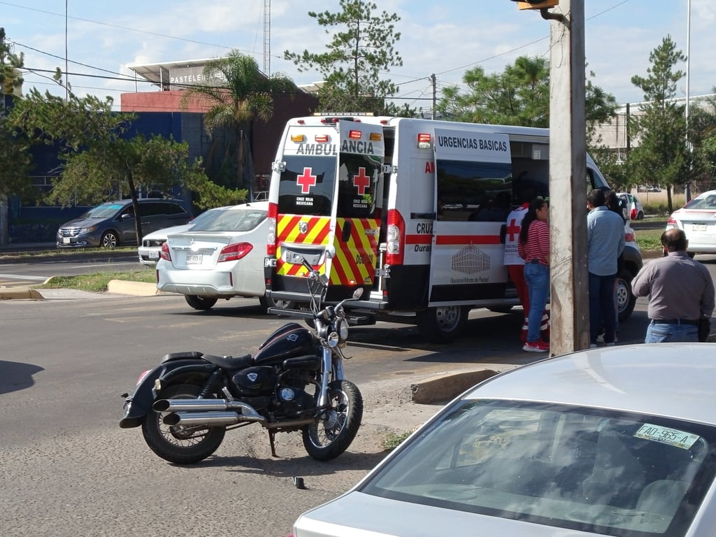 Hombre cayó a un barranco al saltar de una cuatrimoto; es atendido en Santiago Papasquiaro