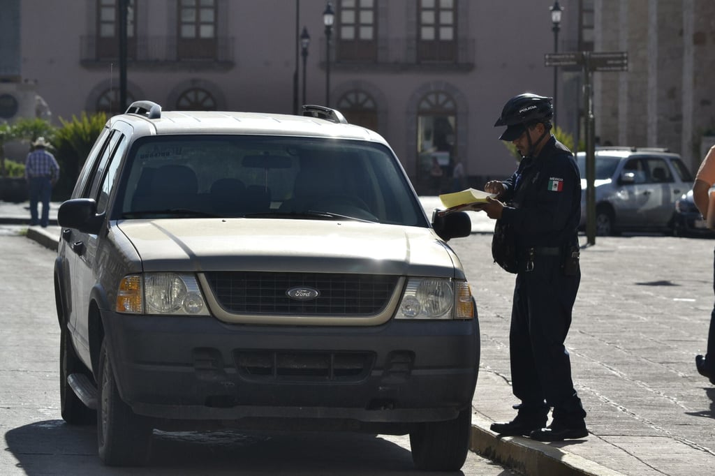 En una semana, agentes de vialidad aplicaron 700 infracciones en Durango capital