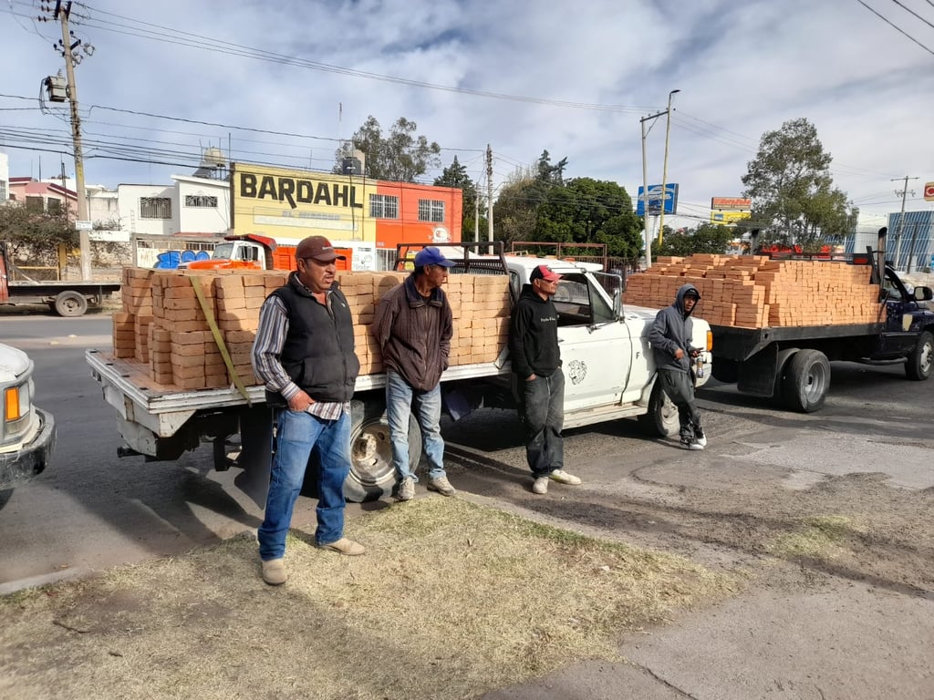 Acuerdan retiro de sellos en ladrilleras clausuradas en Durango; no deberán hacer quemas