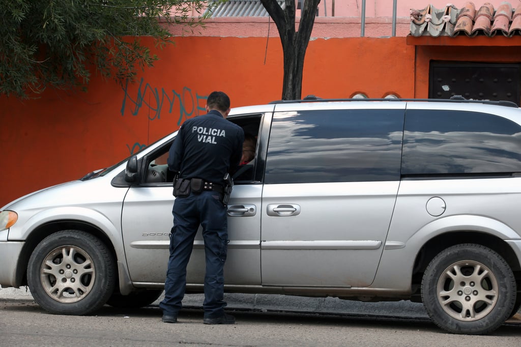 Acción.  Un total de 99 hechos viales se registraron en ocho días en la capital de Durango.