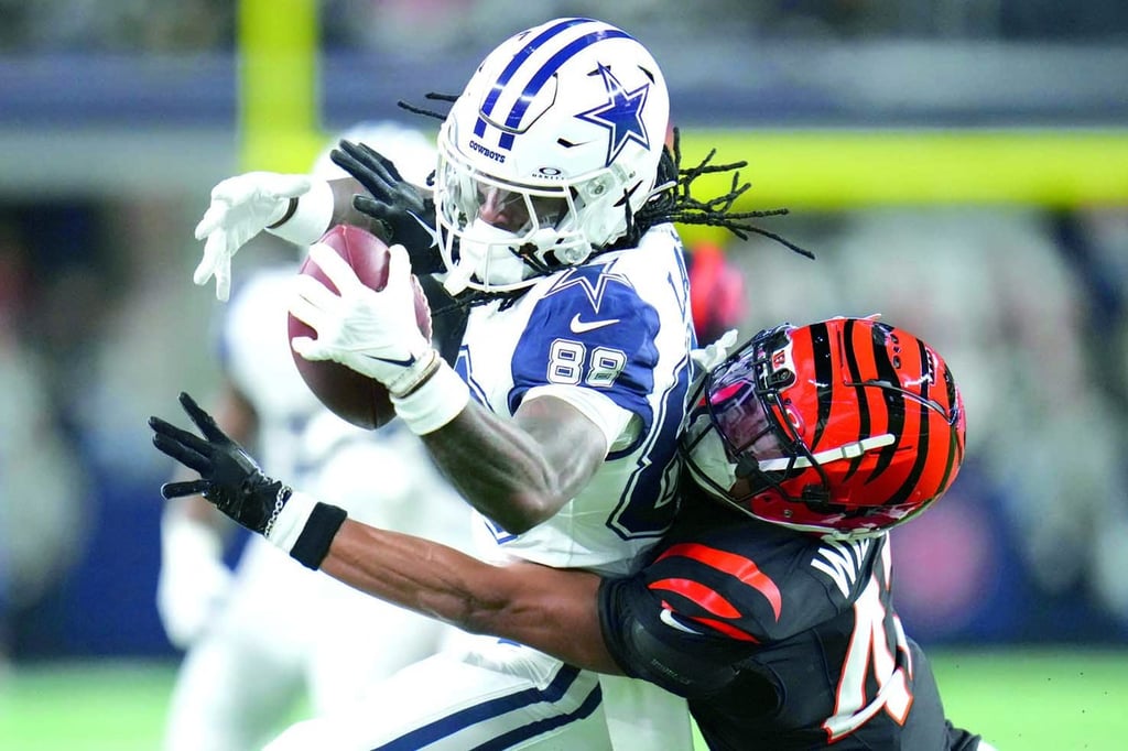 Cincinnati supo aguantar los ataques de la ofensiva local para imponerse 27-20 en el AT&T Stadium, hogar de Dallas.