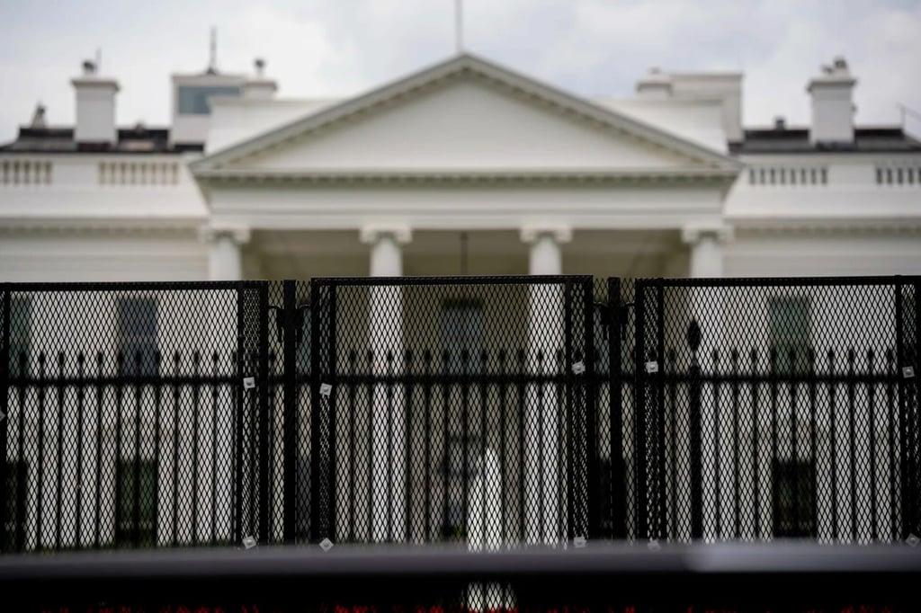 Servicio Secreto arresta a una persona que intentó escalar una valla cerca de la Casa Blanca