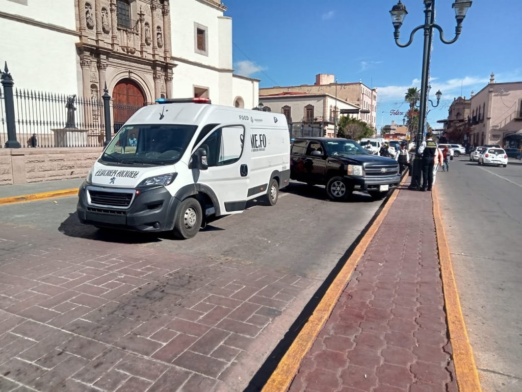 Detalles. Un hombre de 66 años de edad murió, al parecer por cáncer, enfrente de Catedral.