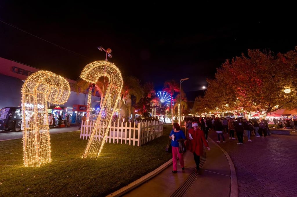 Cierre. La feria permanecerá hasta el 6 de enero del próximo año.