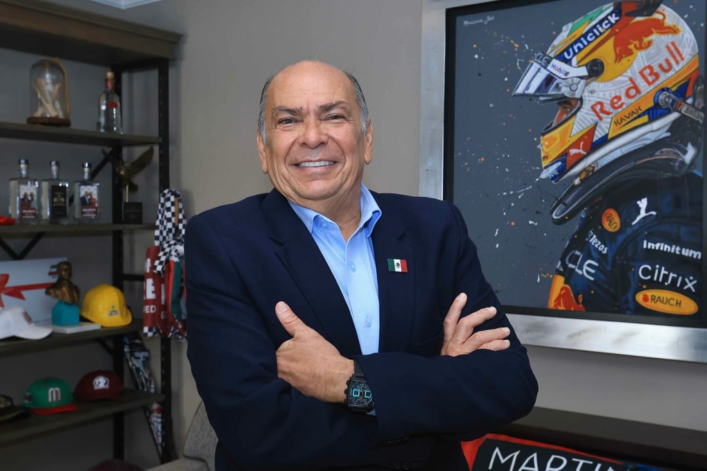 Padre de 'Checo' Pérez descarta que su hijo corra en escuderías de 'media tabla para atrás'