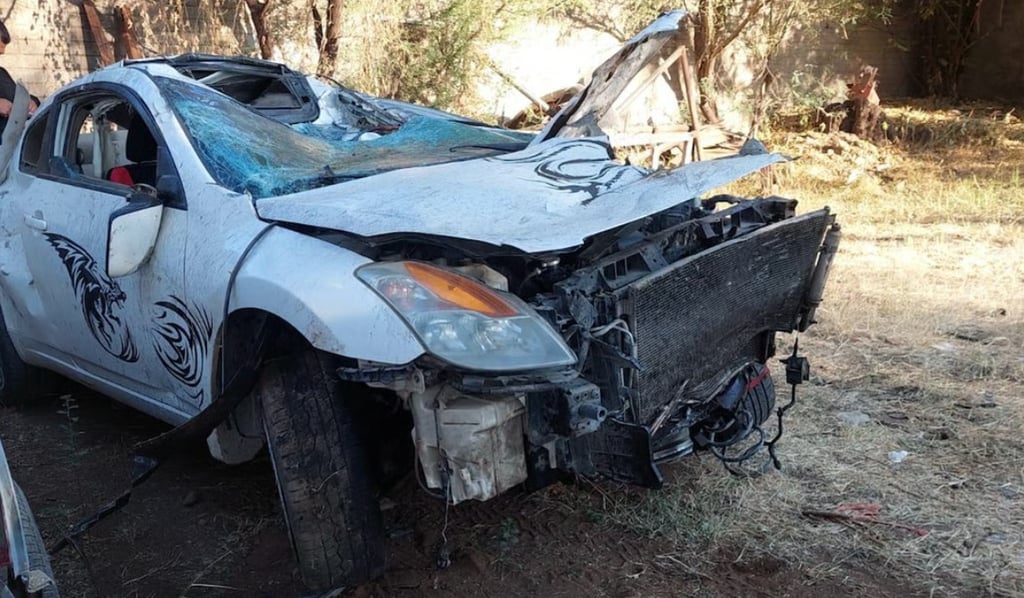 Jovencita falleció tras volcadura en Santa María del Oro