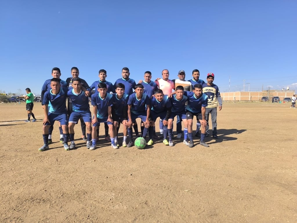 Monarca. El Deportivo Félix se impuso en la final a Aquíles Serdán y con ello logró el campeonato del futbol rural.