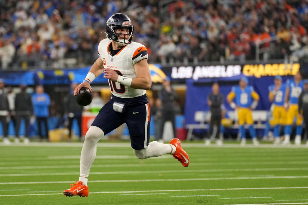 Urgencia. Para los Broncos de Denver, ganar de visitante significaría el pase asegurado a Playoffs; en Cincinnati.