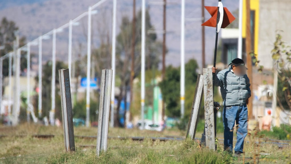 Roban rieles del tren a la altura de la colonia Arturo Gámiz