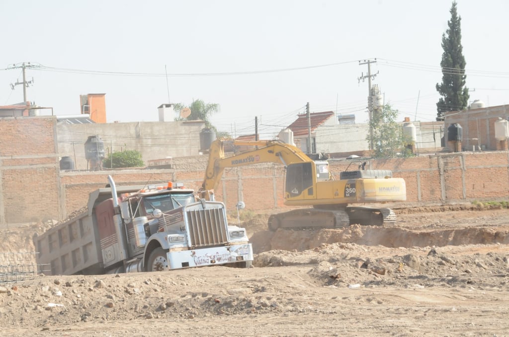 Con trabajo, solo 25% de empresas de maquinaria pesada en Durango