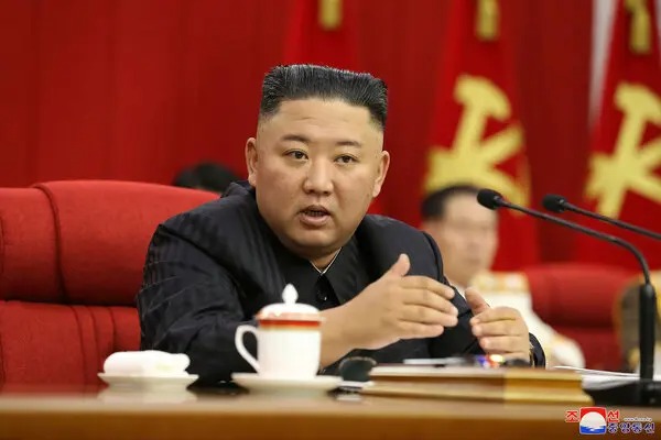 Kim Jong Un promete la política más dura contra EU antes de que Trump asuma el cargo