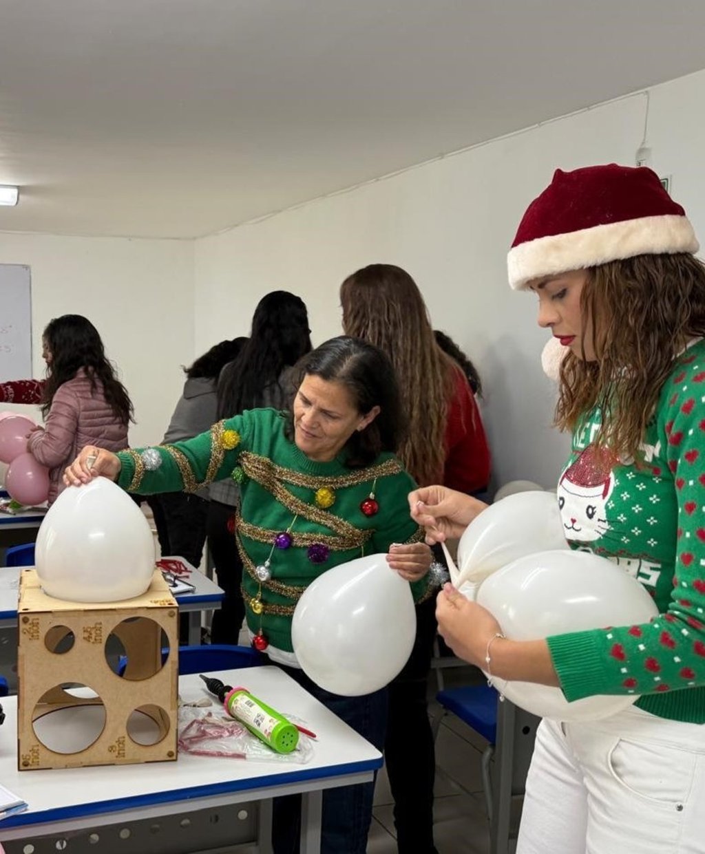 Talleres. Durante el año se presenta la oferta de diferentes talleres para que puedan generar un ingreso.