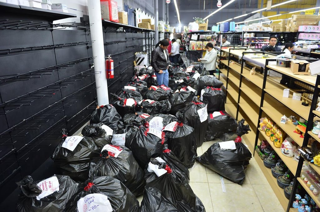 Acción. El jueves se llevó a cabo un operativo a través del cual se incautaron más de tres millones de mercancías de origen chino, principalmente. 