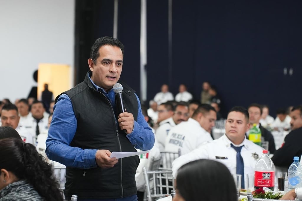 Mensaje. El alcalde Toño Ochoa resaltó el papel preponderante del policía preventivo en el municipio. 