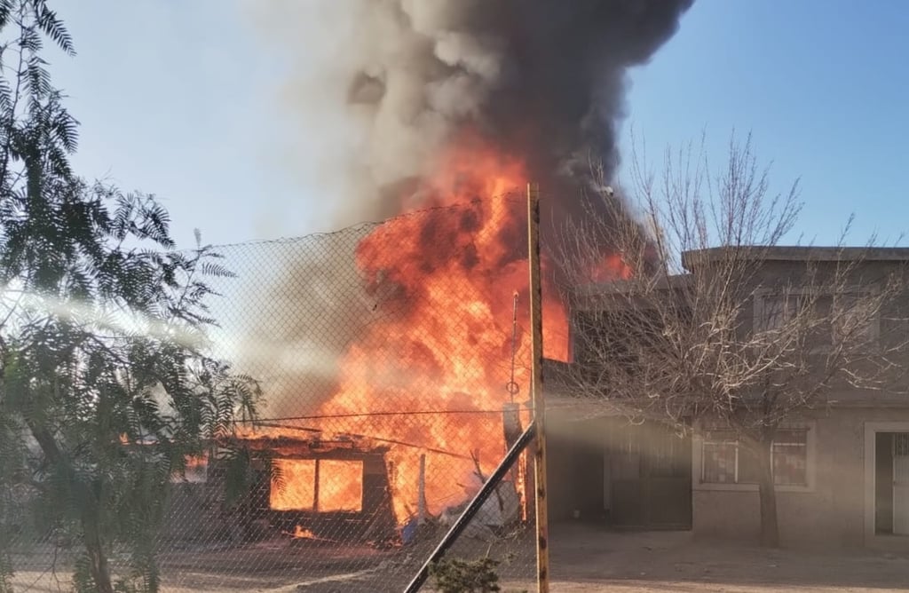 Hecho. Un sujeto de 44 años resultó lesionado en un incendio en La Providencia.