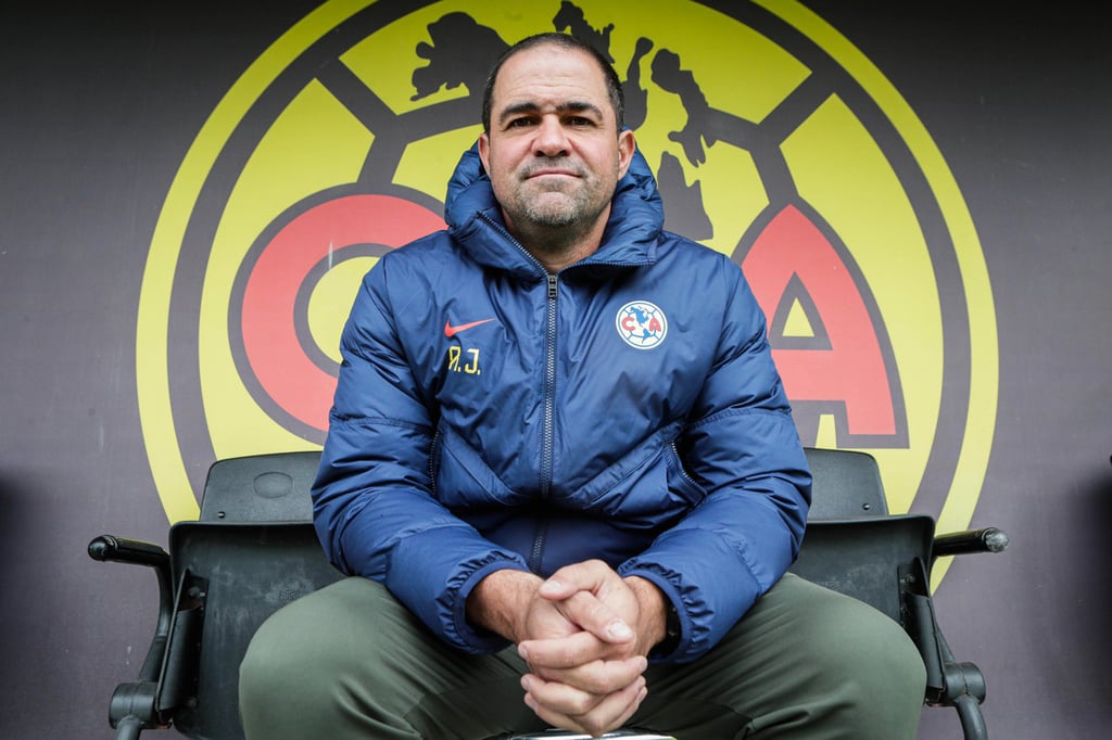 Seguirá. Se dio a conocer que el entrenador brasileño tomó la decisión de seguir al frente del equipo azulcrema, con el que espera sumar más éxitos. 