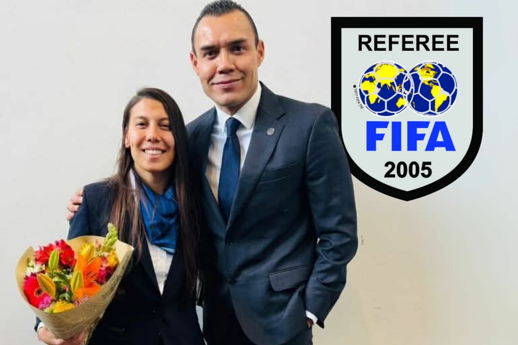 Erika González y el 'Gato' Ortiz reciben gafete FIFA