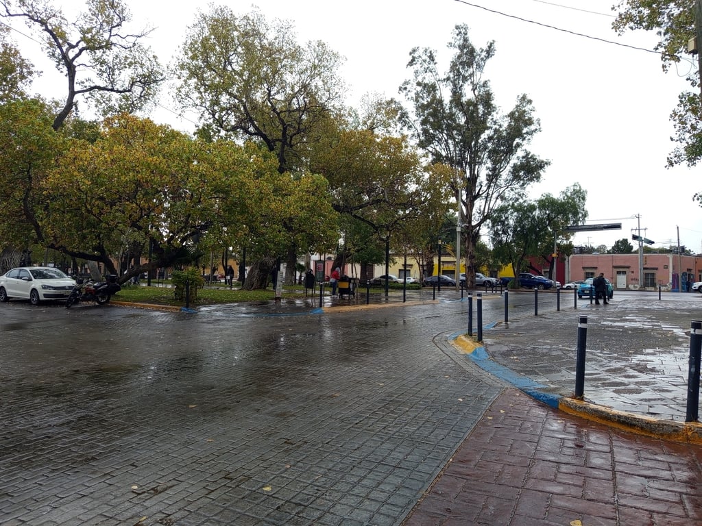 Clima. Prácticamente en todo el estado han estado cayendo lluvias, y en la Sierra mucho más, cuando se esperaba que fuera nieve. Las esperanzas de nevada siguen otras 48 horas.