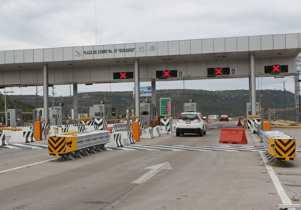 Costo. Pese a los episodios de inseguridad que se han registrado, sigue aumentando el costo por transitar por la supercarretera Durango-Mazatlán, por lo que consideran que lo recaudado debe ser para un mayor blindaje. 