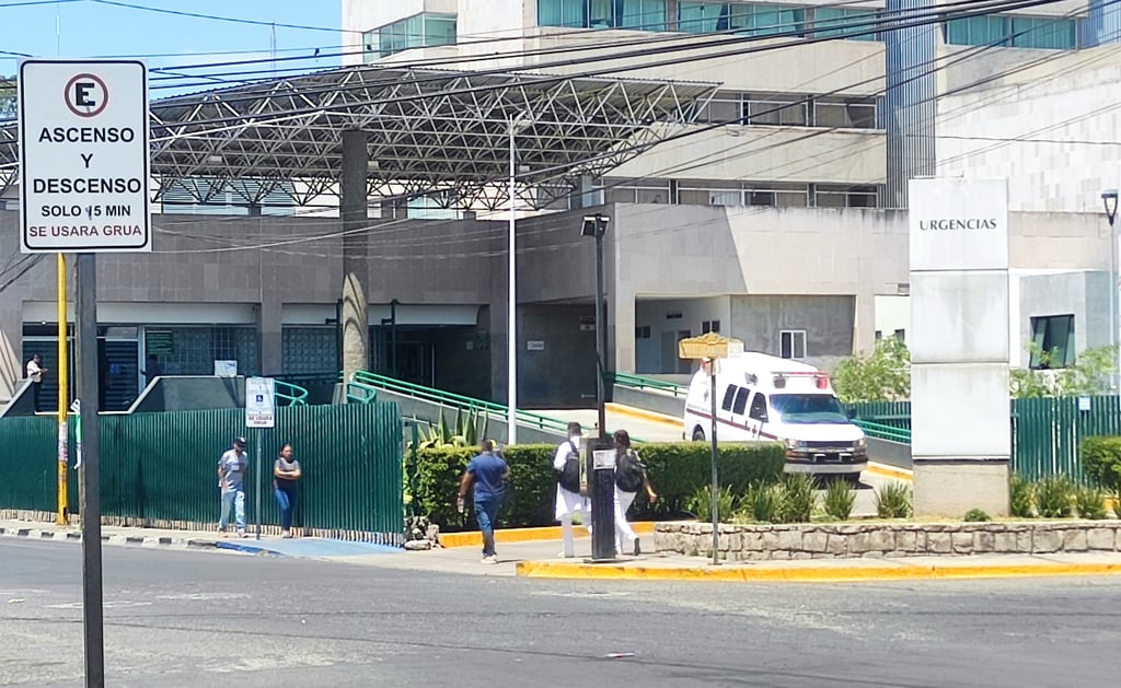 Motociclista resultó lesionado tras ser impactado por un taxi en Zona Centro de Durango