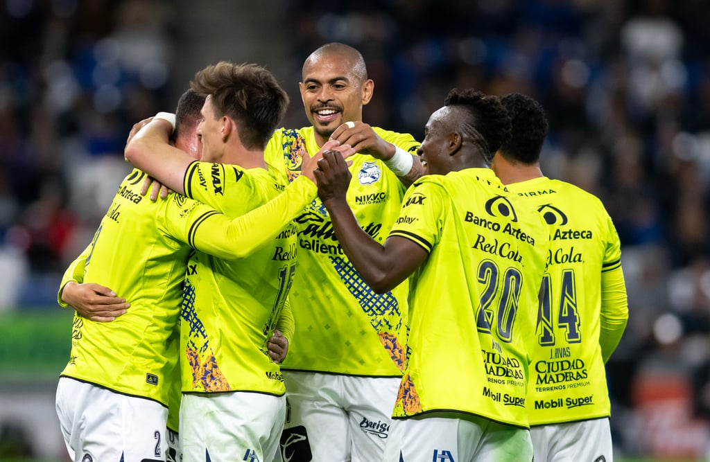 Igualada. Puebla tuvo paciencia y con un golpe al final del juego le sacó el empate a los Rayados del Monterrey.