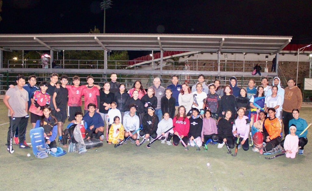 Respuesta. Buena convocatoria tuvo ña Clínica de hockey sobre pasto con el entrenador nacional San Yusen Zuleta Sandoval.