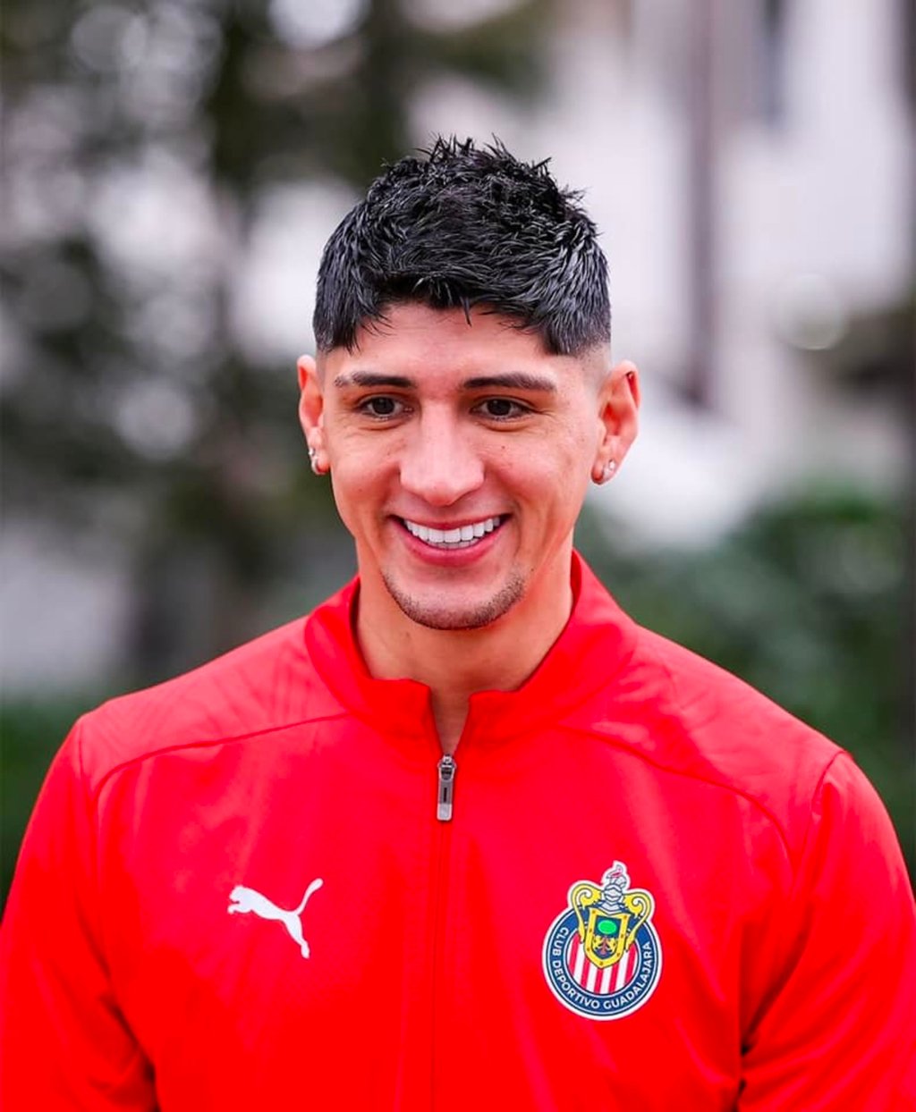 En serio. Alan Pulido dice que no está de paseo en Chivas.