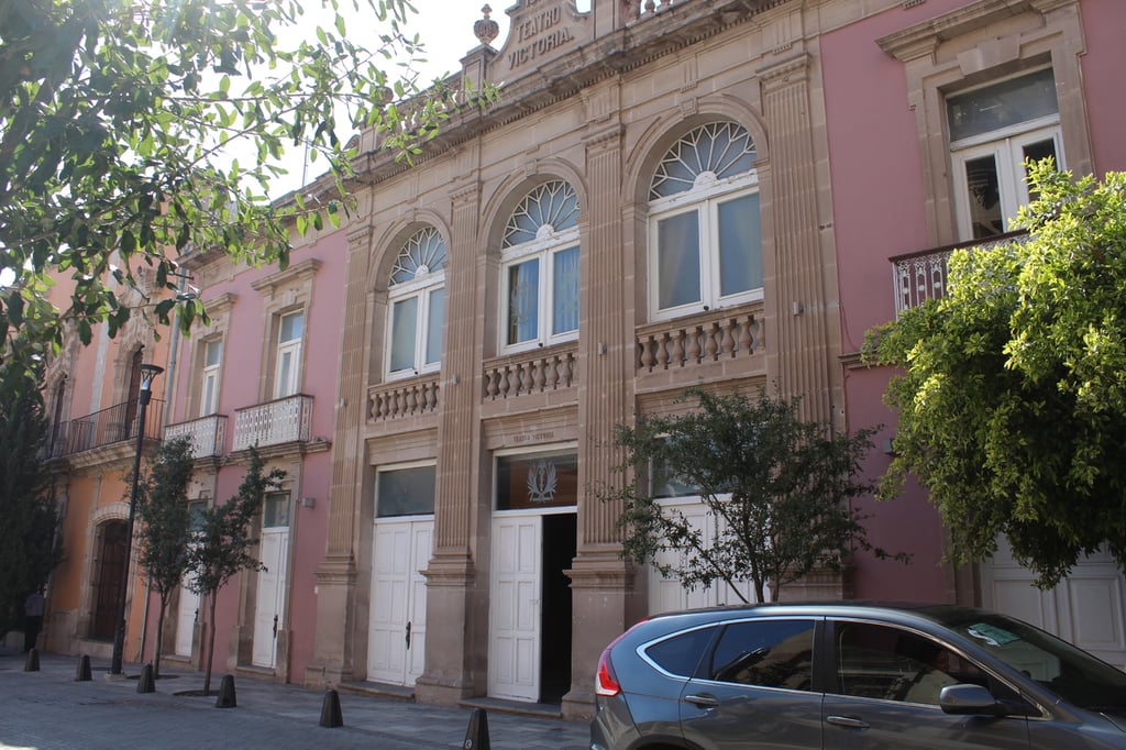 Teatro Victoria. Este mismo fue sede de la primera proyección oficial en todo Durango, en 1896, de la mano de un empresario de talla internacional.