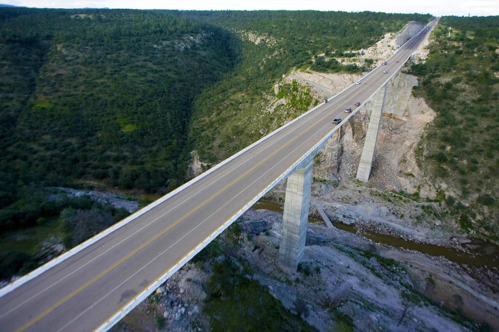 Blindaje. Se asegura que se han implementado acciones para blindar la supercarretera Durango-Mazatlán. 